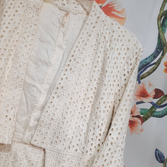 💎[Free People] Eyelet lace bell sleeve blazer. - Picture 5 of 9